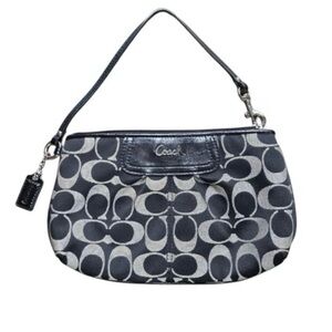 NWOT Coach ASHLEY Signature Pleated Wristlet in Monogram Canvas